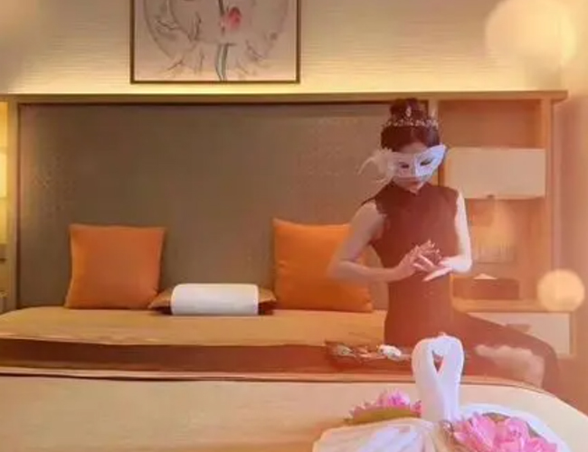 我在上海宝山体验了下高端男士按摩spa会馆，私人会所花样超多